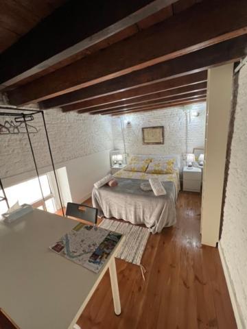 Airbhouse Private Rooms & Apartments Seville Room photo